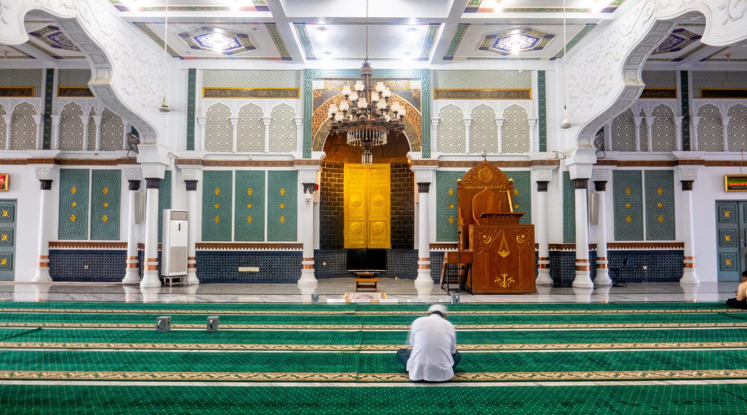 المجلس الإسلامي البريطاني يصدر دليلًا لأمان المساجد وحمايتها
