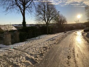 بريطانيا تواجه أسبوعين من الثلج و الإنجماد وفق تقديرات الأرصاد الجوية (تويتر:@IanDEALidbury)