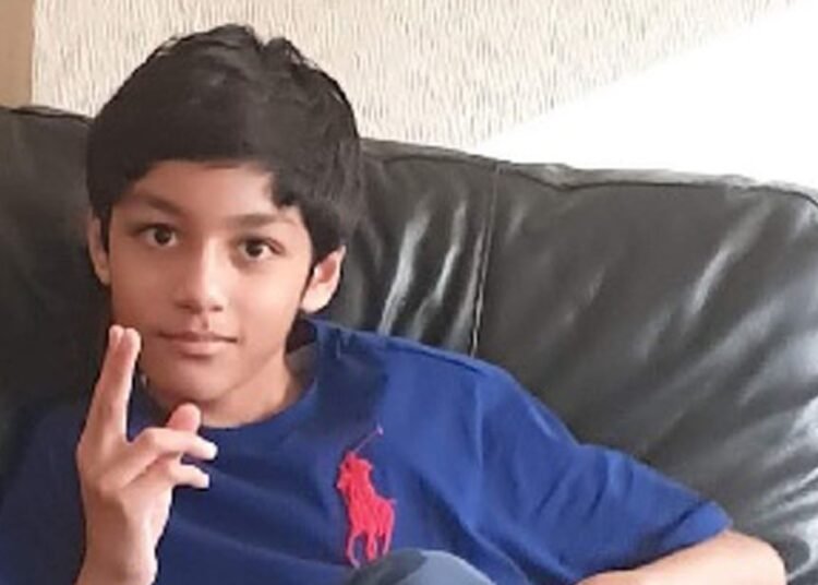 وفاة الطفل زاهد علي غرقا في نهر التايمز وسط لندن (المصدر: Sky News )