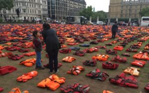 بريطانيا تنقل أطفالا لاجئين إلى فنادق ومنظمات حقوقية تنتقد (وكالة الأناضول/ Aslı Aral)