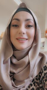 صباح شحادة سيدة لبنانية تفوز بجائزة ليدز للخدمة المجتمعية