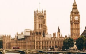 تصاعد دخان فضيحة تعاطي مخدرات داخل مبنى البرلمان البريطاني