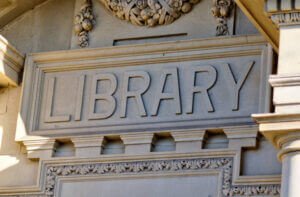 إنقاذ مكتبة في لندن من الإغلاق بتبرعات بلغت 90 ألف باوند( PIXABAY)