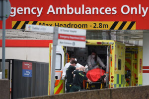 ثلثا البريطانيين فقدوا ثقتهم بالإدارة الصحية NHS 