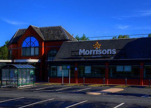 محلات موريسون الأولى في بريطانيا باستبدال عبوات الحليب البلاستيكية بكرتونية (فليكر)