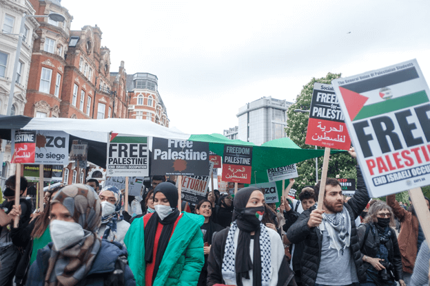 Al-arab In UK | Protests Against Israel Ambassador’s Tour Aroun...