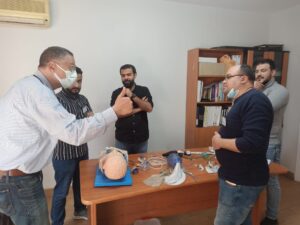 تجمع الأطباء الفلسطينيين في أوروبا يقدم دورة لأطباء غزة