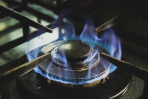 أسباب حدوث أزمة فواتير الطاقة في بريطانيا وأثرها على السكان