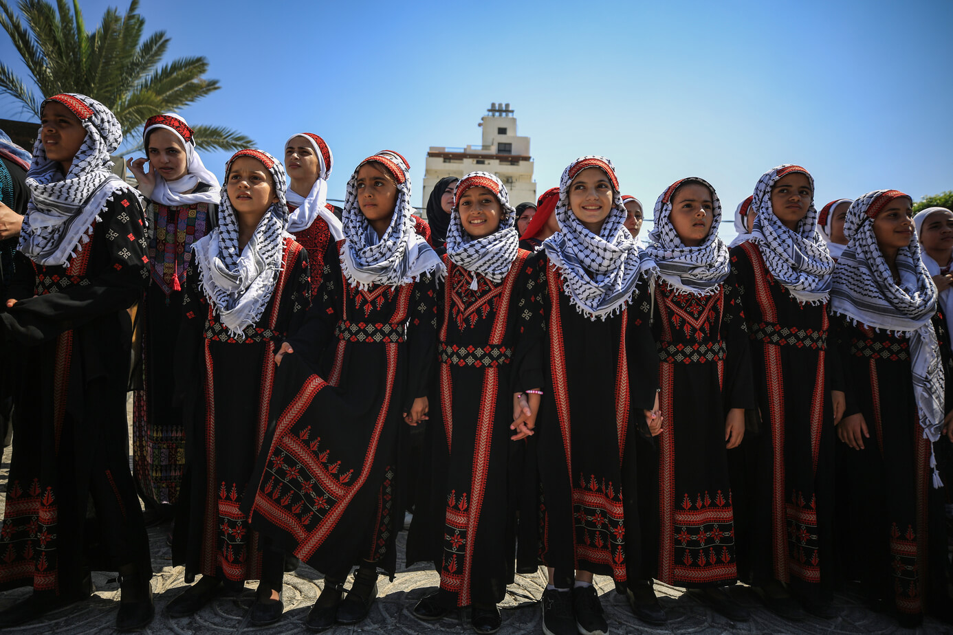 حملة دولية للعناية بالثوب الفلسطيني تحت شعار ثوبك تاريخي 