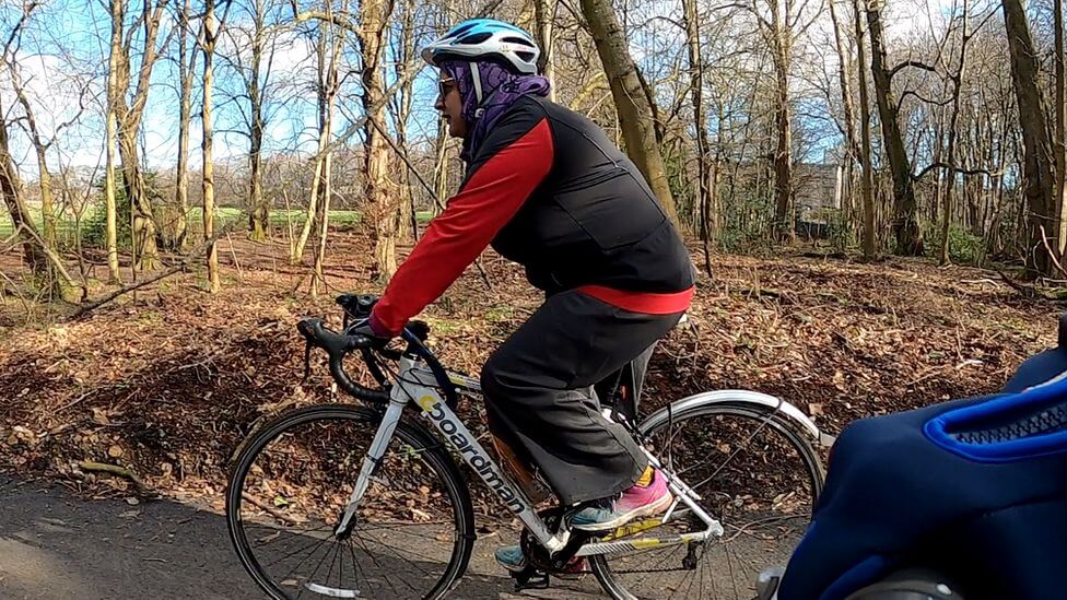 مجموعة نسائية في غلاسكو تُطلق حملة لتعليم النساء المسلمات ركوب الدراجة