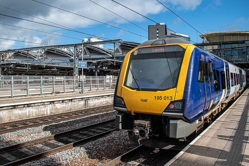 10 نصائح للحصول على تذكرة أرخص عند ركوب القطار في بريطانيا (فليكر)