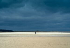 أجمل الشواطئ ذات الرمال البيضاء الساحرة في بريطانيا
