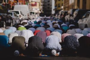 تزداد جرائم الكراهية ضد المسلمين والإسلاموفوبيا في بريطانيا  بشكل يثير قلق المؤسسات والمجتمع المدني، في ظل شعور متنامٍ لدى المسلمين بأن مكانهم في المجتمع البريطاني أصبح "موضع تساؤل".