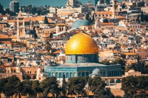 حملة ضد محلات " موريسون " لتوزيعها إمساكية رمضانية تجعل القدس عاصمة لإسرائيل