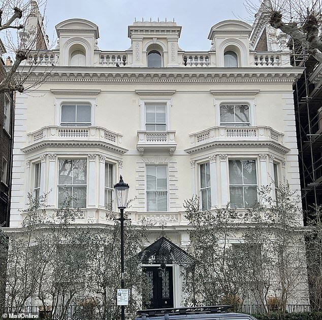 لصوص يقتحمون قصر ديفيد بيكهام في غرب لندن ويسرقون قطعًا ثمينة