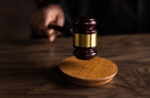 بريطانيا تشدد شروط لمّ شمل عائلات طالبي اللجوء.. التفاصيل كاملة