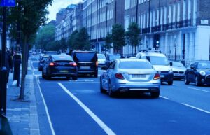 كيفية تجنب غرامة محتملة على الطرق السريعة في بريطانيا (AUK)