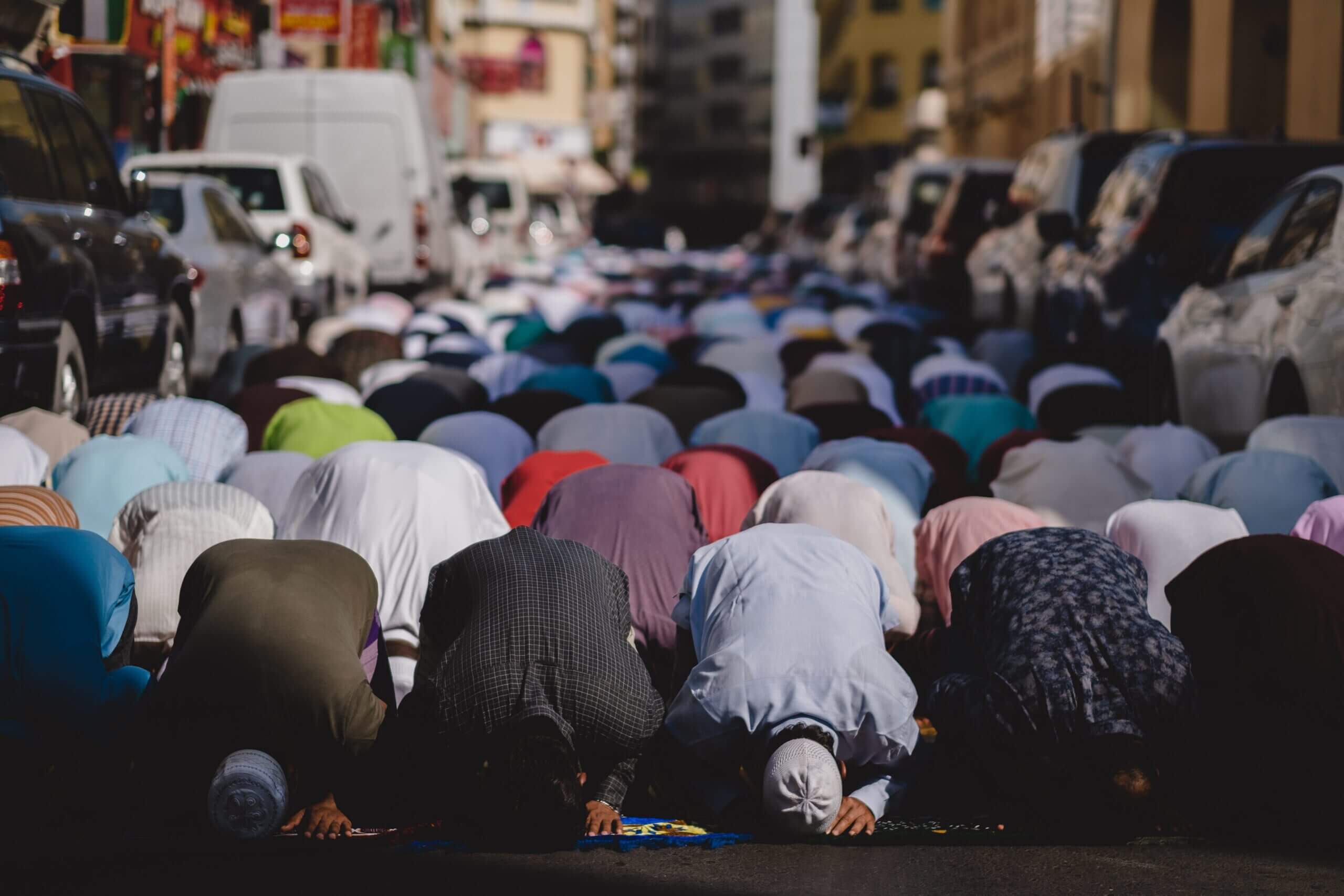 بي بي سي: كيف يحتفل المسلمون حول العالم بعيد الفطر؟