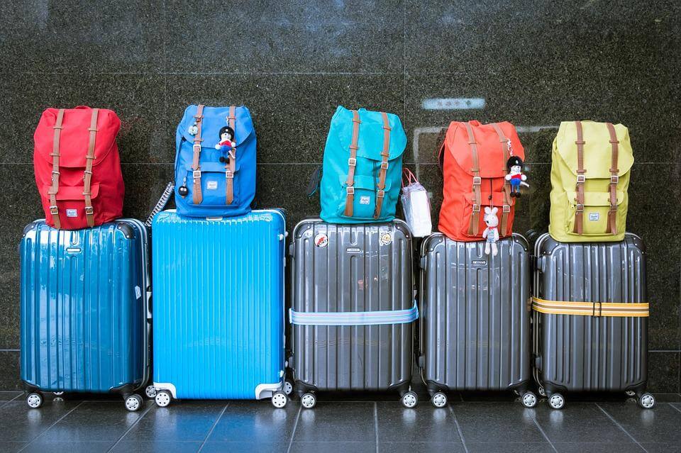 فقدان العديد من الحقائب في مطار مانشستر 