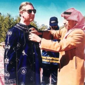 زوجة ولي عهد بريطانيا ترتدي دقلة سعودية في حفل اليوبيل البلاتيني 