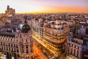 إسبانيا تحذّر ملايين السياح البريطانيين من زيارتها في يوليو أو أغسطس 2025