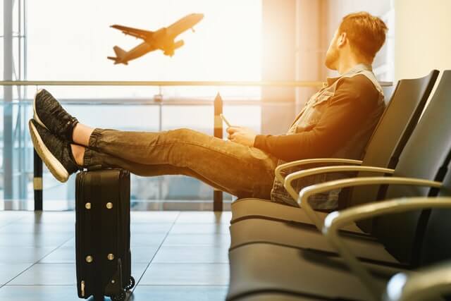 8 طرق لتجنب طوابير الانتظار بالمطارات واضطرابات السفر