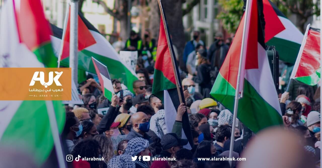 مئات المتظاهرين يطالبون وزارة الأعمال والتجارة الإسرائيلية بوقف تصدير الأسلحة إلى إسرائيل