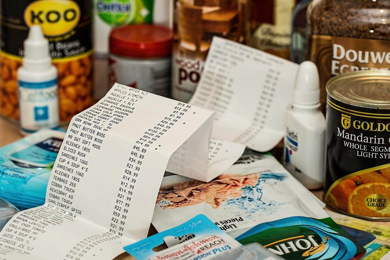 أزمة مضيق هرمز تلاحق مائدة البريطانيين: مخاوف من نقص في البطاطا والحليب والدواجن