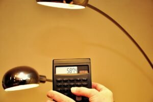 9 قرارات تساعدك على تحسين وضعك المالي في العام الجديد