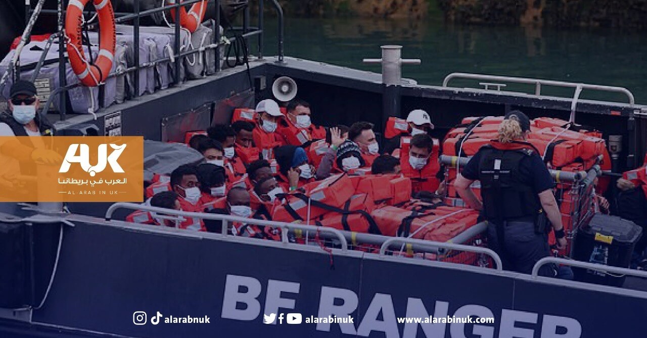 فرنسا تطالب بريطانيا بدفع 8 مليون باوند مقابل جهود اعتراض قوارب المهاجرين
