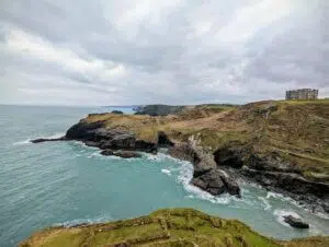 قلعة Tintagel (Unsplash)