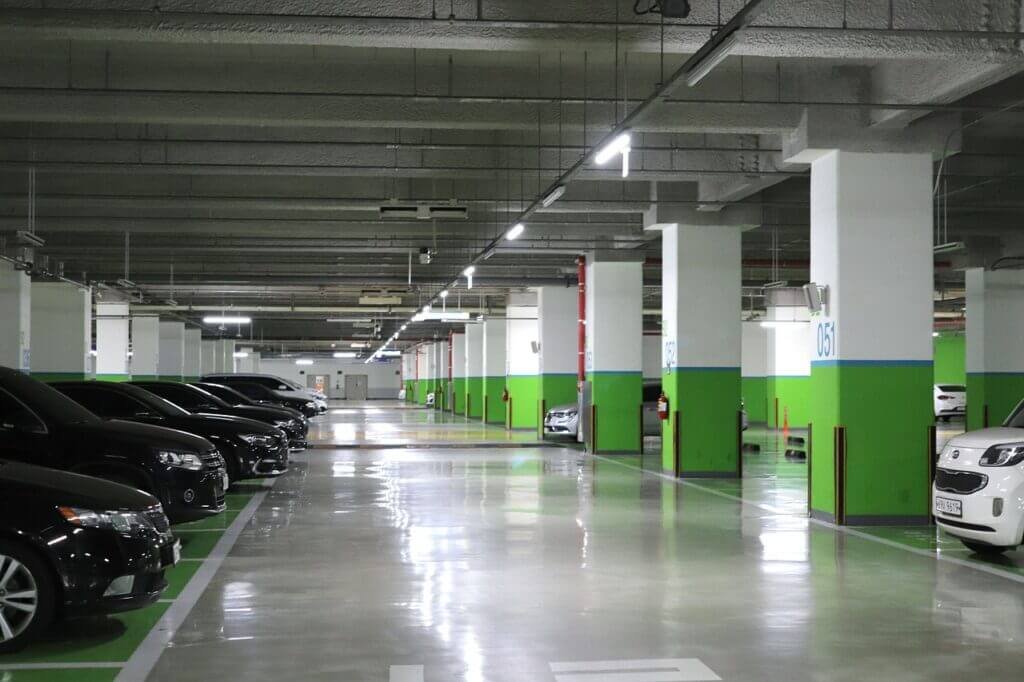 Parking-lot-ga1ba18359 1280