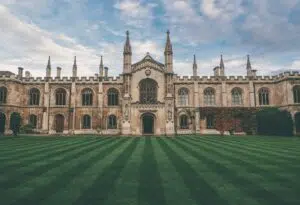 جامعات في بريطانيا 