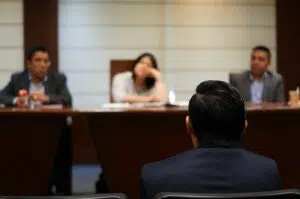 الرجل الذي حاول فتح نعش الملكة لم يكن يصدق بأنها توفيت (3)
