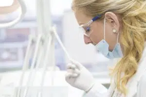 أول إضراب للاستشاريين الطبيين منذ نحو 50 عامًا في بريطانيا