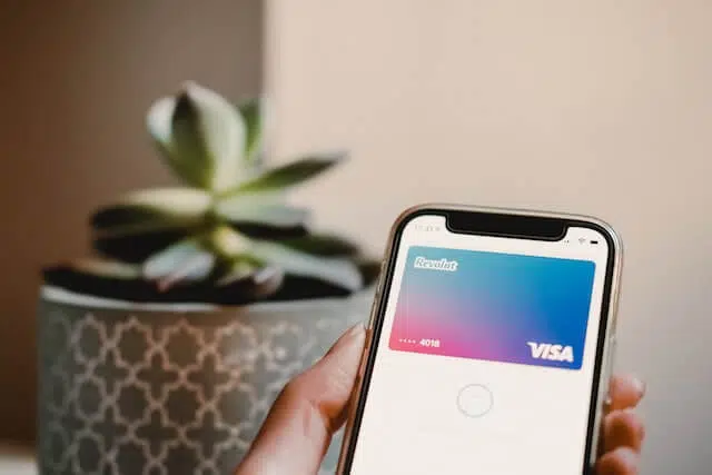 تضاعف شكاوى الاحتيال من مستخدمى بنك Revolut في بريطانيا منذ 2020