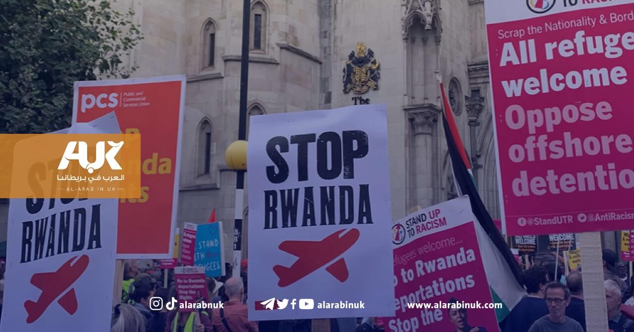 اللاجئون في بريطانيا يعولون على القضاء لوقف خطط الترحيل إلى رواندا