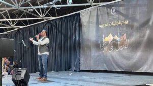 عبد القادر قوزع يهدي من بيرمنغهام مديحًا نبويًا جديدًا