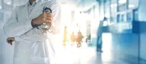 أول إضراب للاستشاريين الطبيين منذ نحو 50 عامًا في بريطانيا