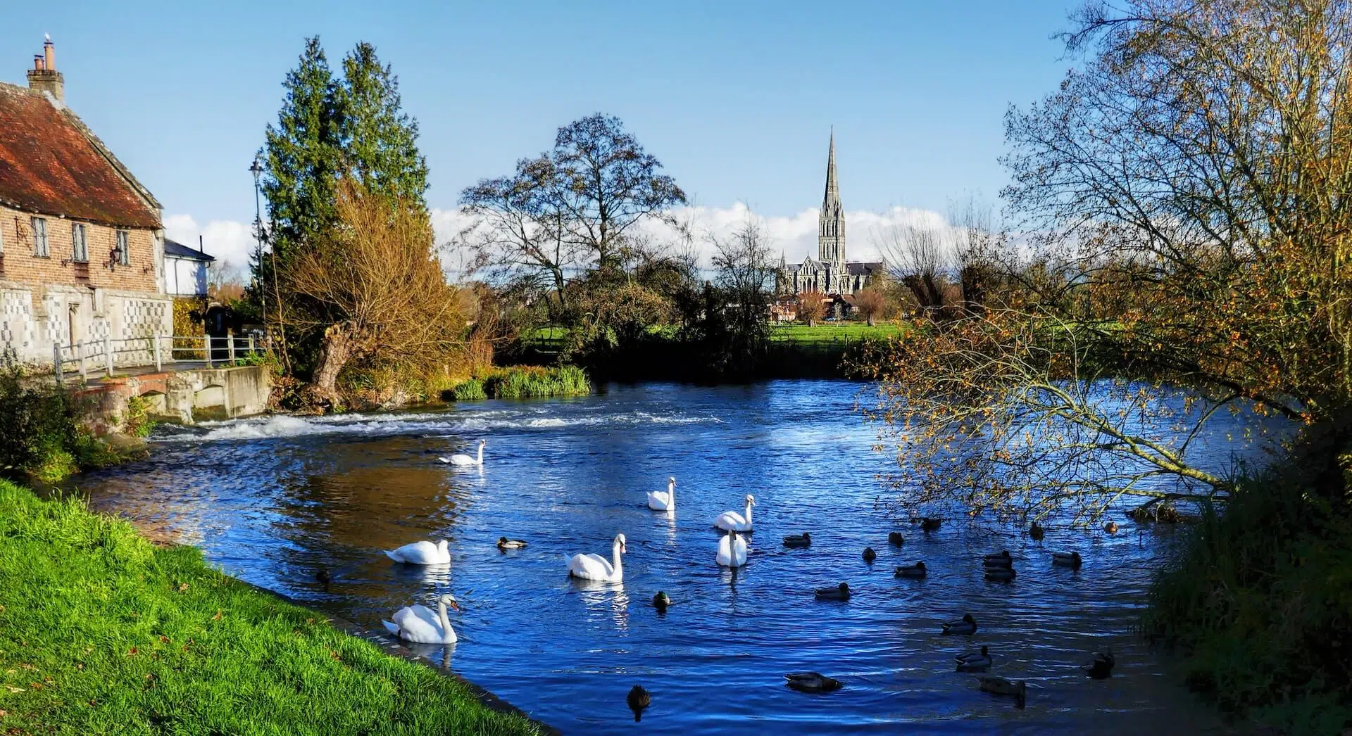 تعرف على قرية (Tidworth) في جنوب إنجلترا 