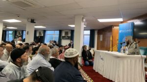 Sheikh Said Al Kamali Gives a Lecture in West London
