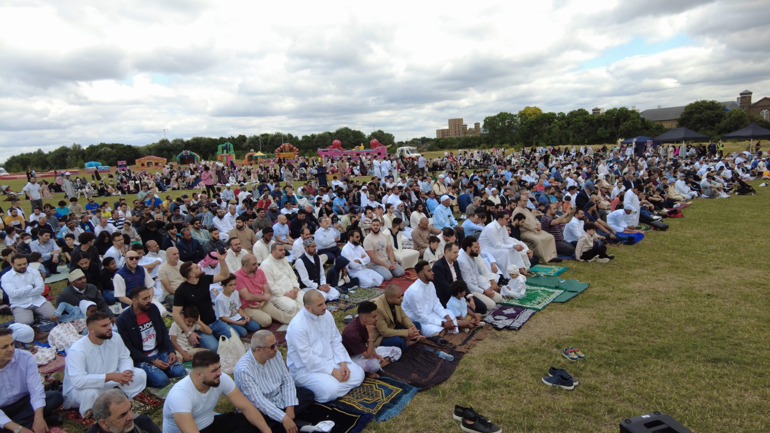 UK Arabs called for Eid al-Adha Prayer in West London