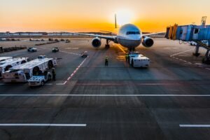 مطار غلاسكو يعرض 500 وظيفة شاغرة لعام 2024