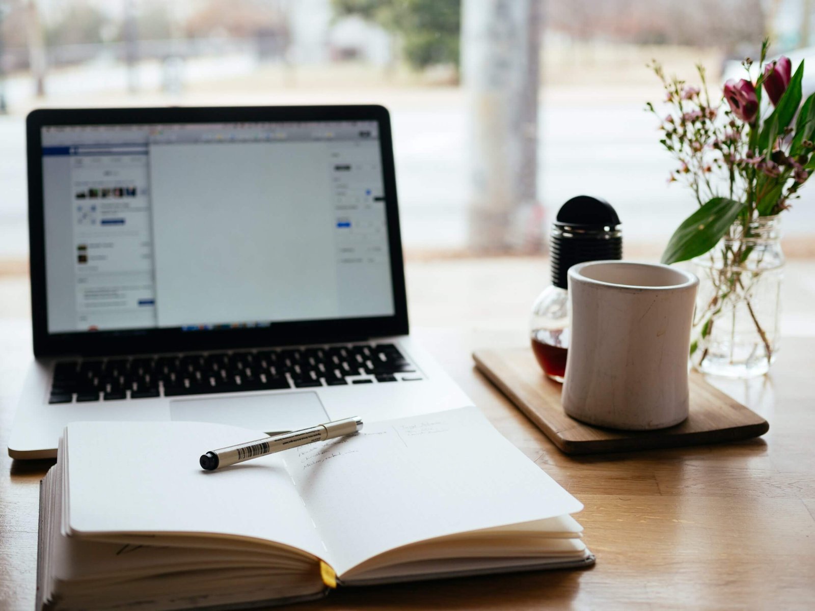 تقنيات الذكاء الاصطناعي تكتب مقالات خالية من الأخطاء (آسنبلاش)