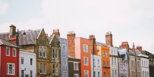 أرخص 10 أماكن للعيش بمفردك في بريطانيا