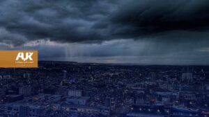 طقس بريطانيا: تحذير بالعلامة الحمراء في أجزاء من اسكتلندا مع وصول "العاصفة بابيت"