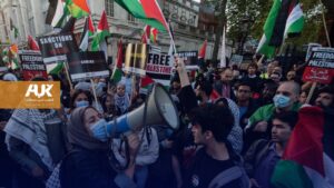 نشطاء بريطانيون يقللون من أهمية سعي وزيرة الداخلية لتقييد التضامن مع فلسطين