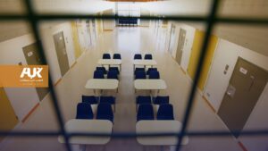 تقارير: مراكز احتجاز اللاجئين في بريطانيا تشهد محاولات انتحار يومية