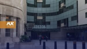 موظفون في BBC يرتدون الكوفية الفلسطينية دعمًا للقضية