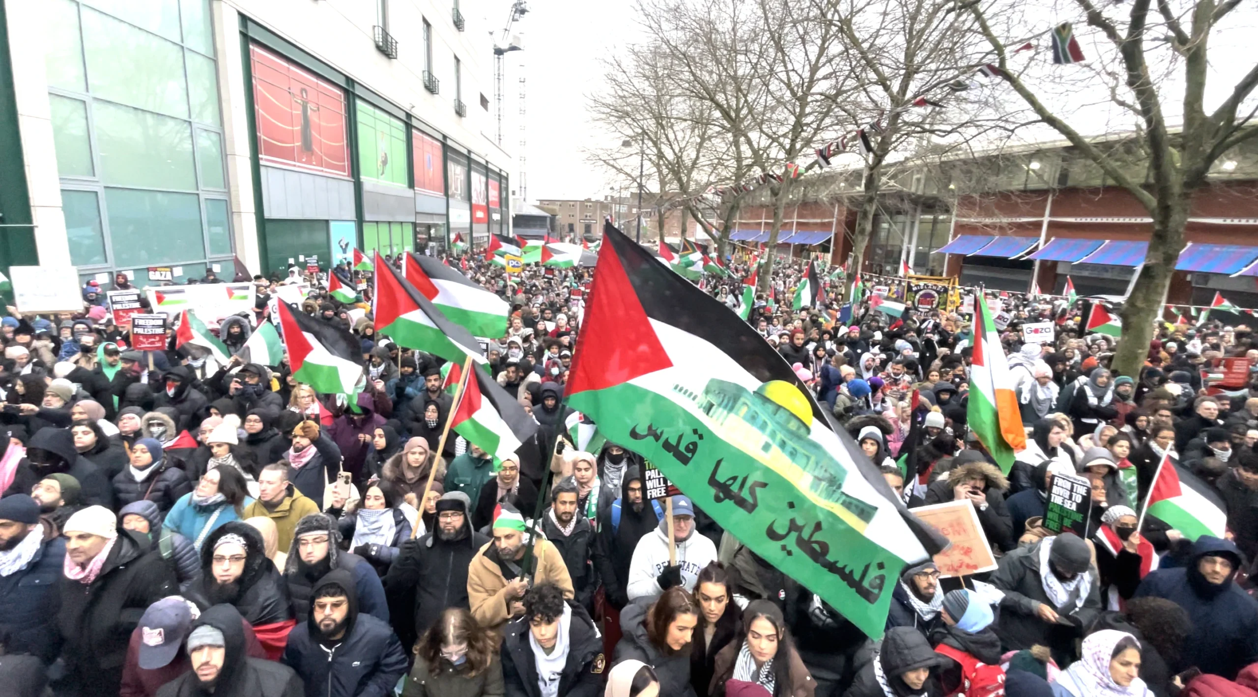 أكثر من 120 فعالية في مختلف مدن بريطانيا تضامنًا مع غزة (4)